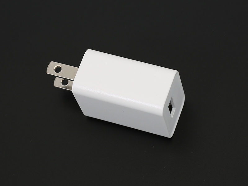 B28 5V2A 美規電池充電器