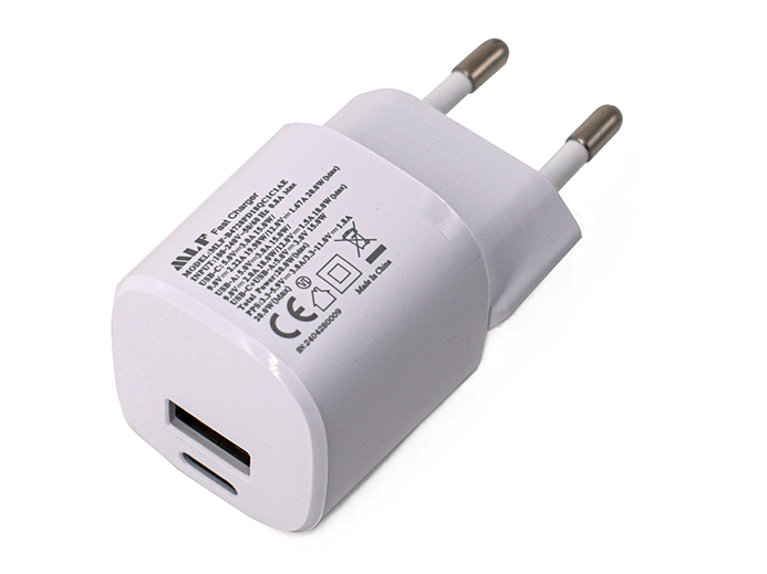 車載充電器 車載充電器